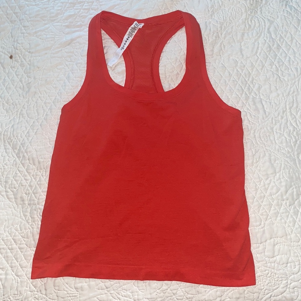 Lulu lumen swiftly tank